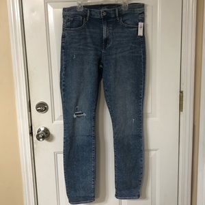 GAP Skinny Jeans NEW WITH TAGS